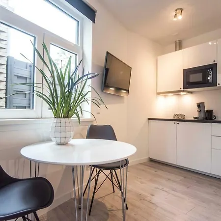 Amsterdam S 赞德沃特